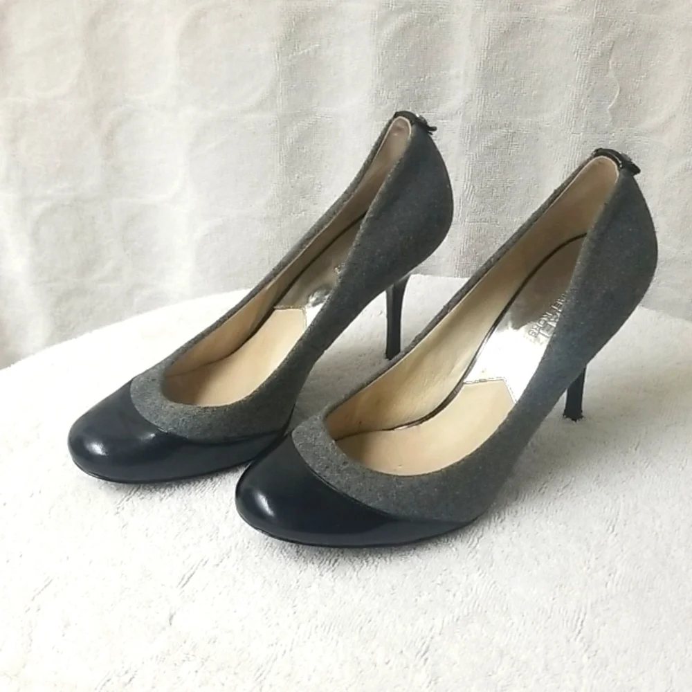 MICHAEL KORS cap toe pumps